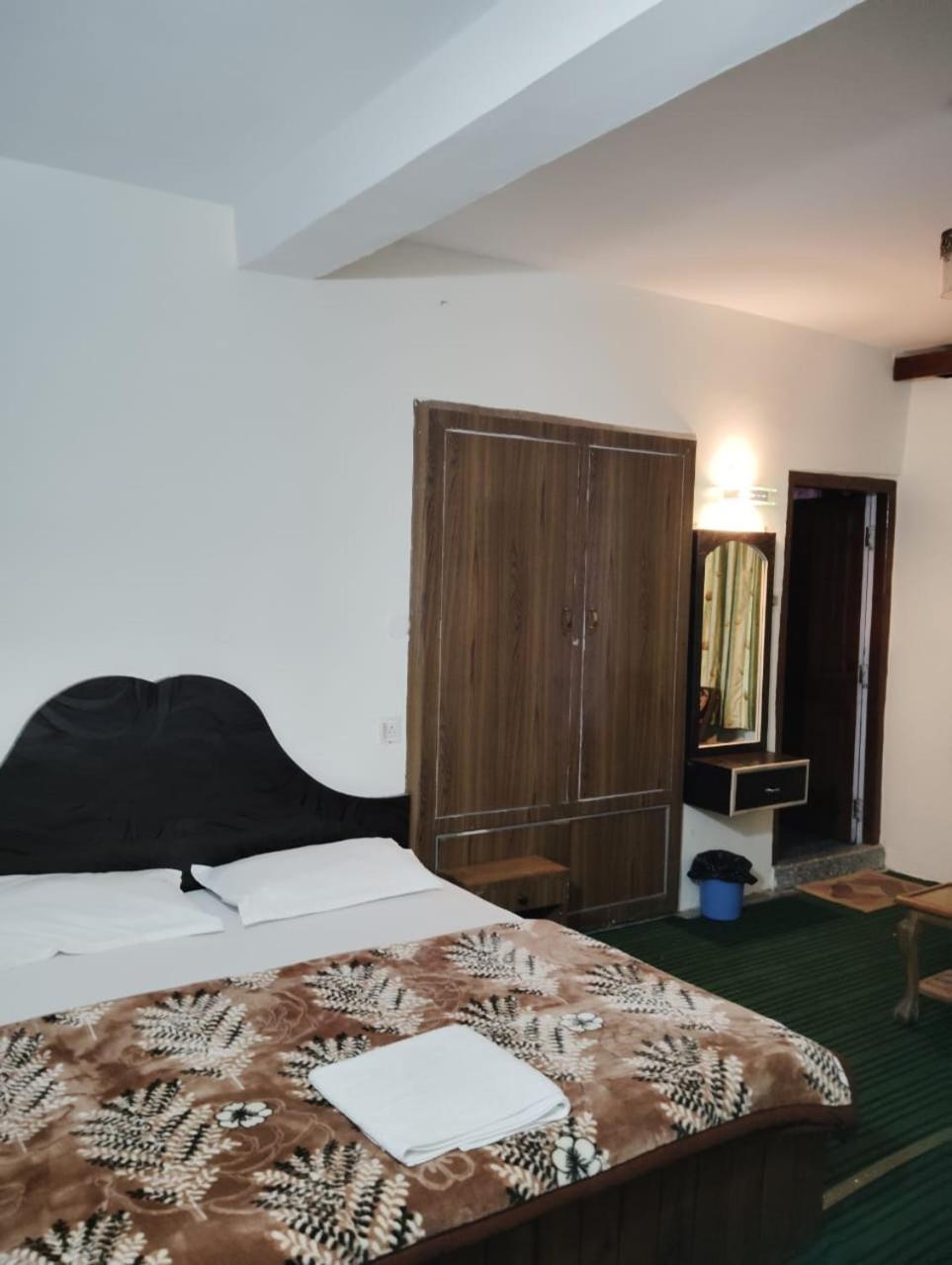 New Gulmarg Manali Hotel Екстериор снимка